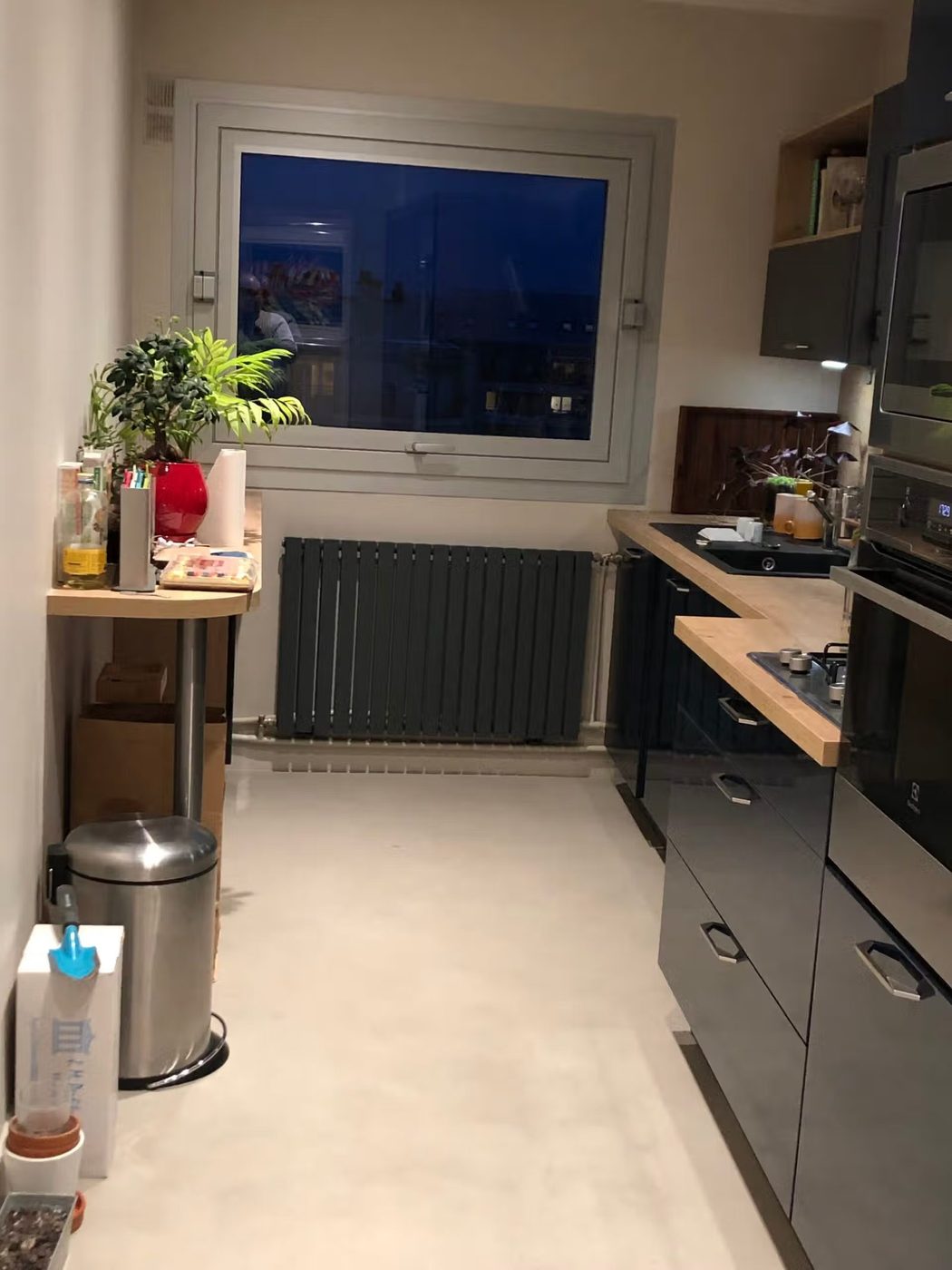 Fenêtre fixe de cuisine en aluminium double vitrage, rénovation — EloxyMetal