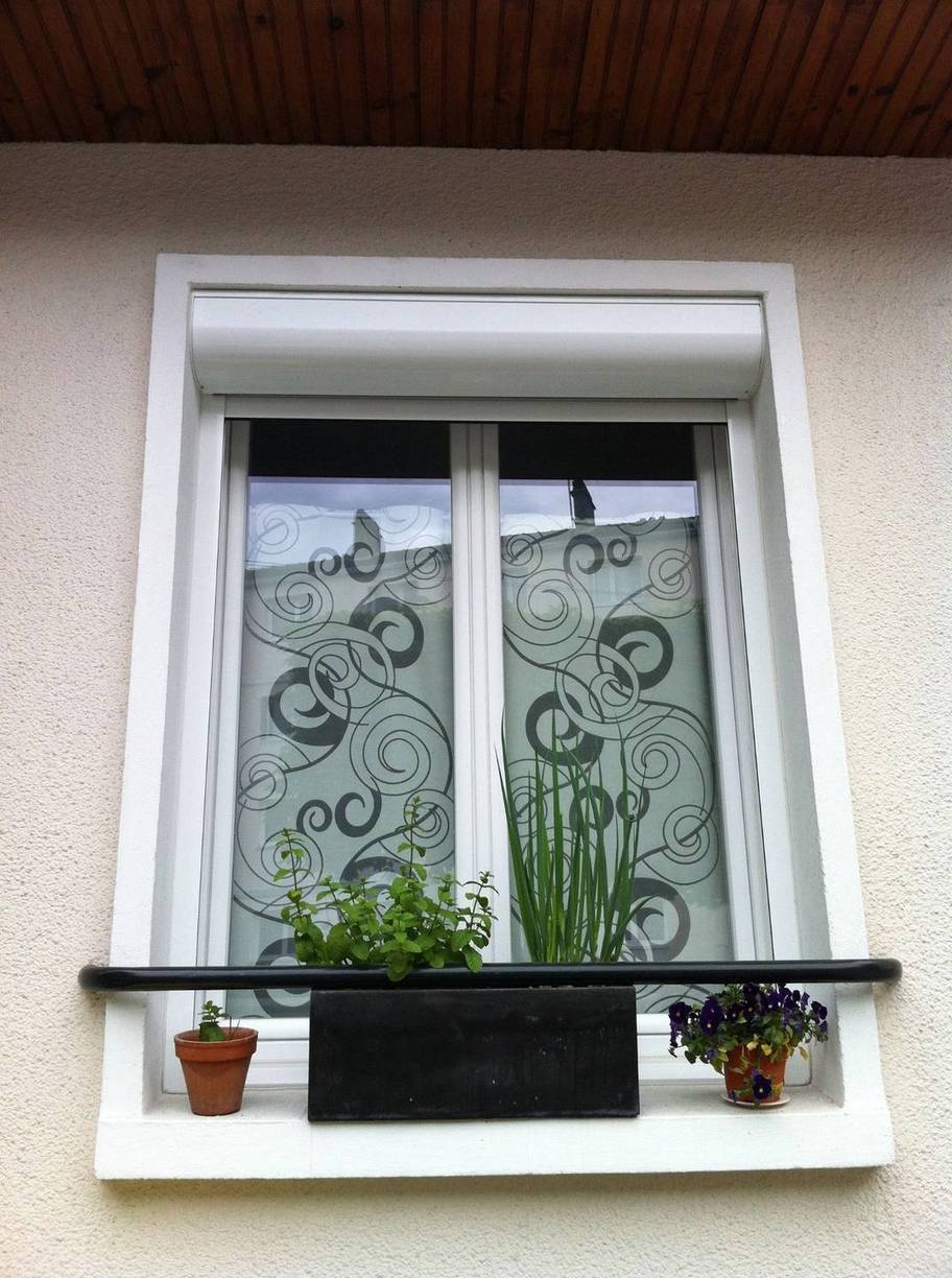 Fenêtre PVC volet roulant électrique intégré maison — EloxyMetal