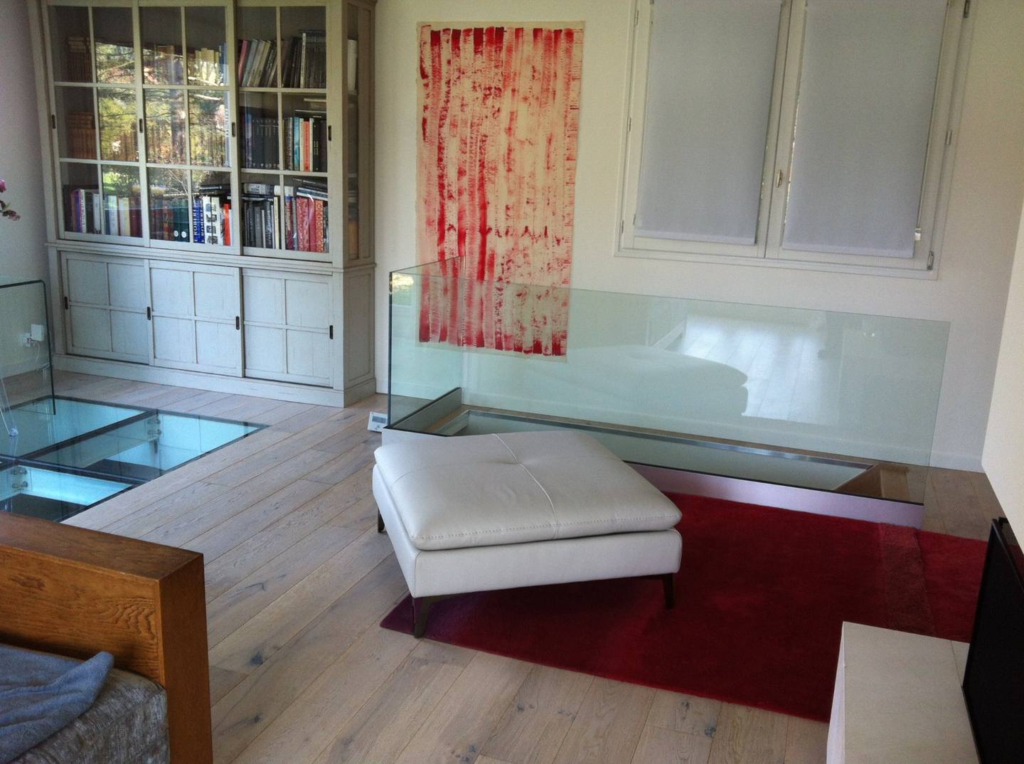 Garde-corps verre trempé plancher verre mezzanine salon — EloxyMetal