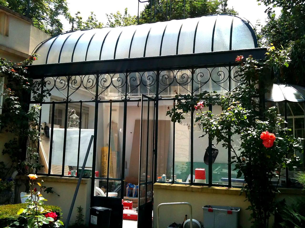 Jardin d'hiver fer forgé verrière cintrée rénovation Paris — EloxyMetal